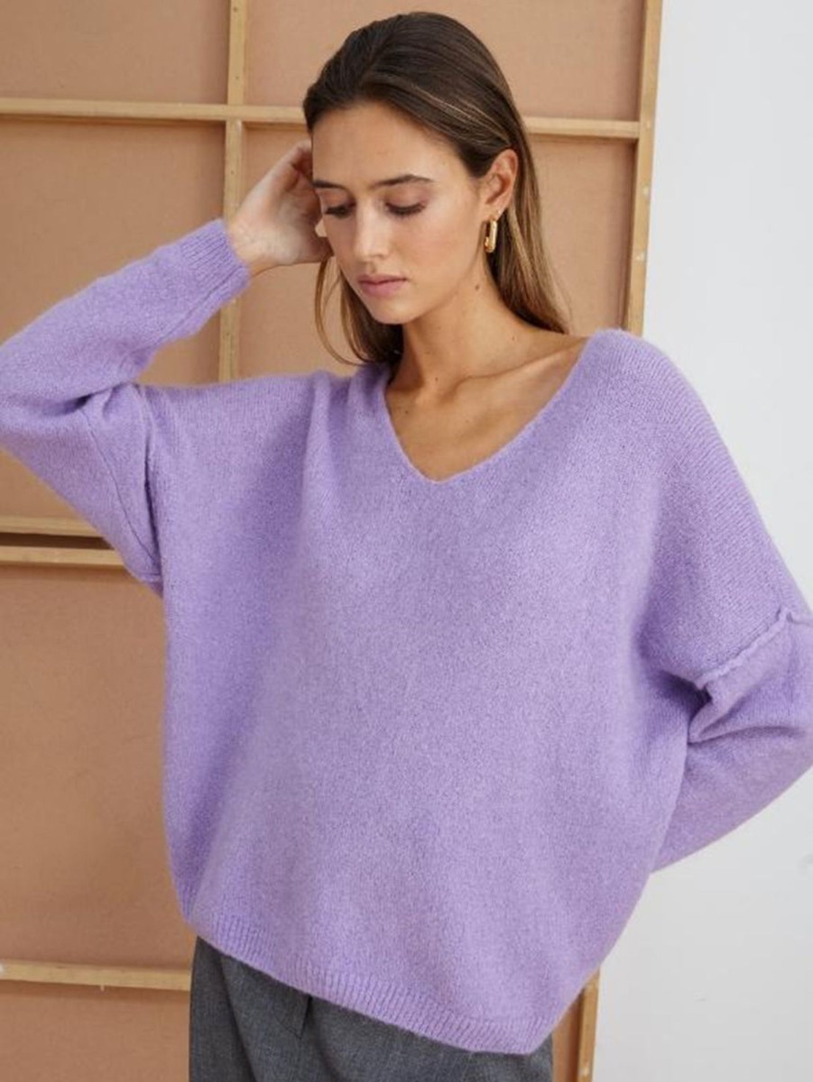 Women CHARLI Sweaters & Sweatshirts | Hailey V-Neck Sweater