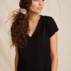 Women Bella Dahl T-Shirts | Short Sleeve V-Neck T-Shirt Black