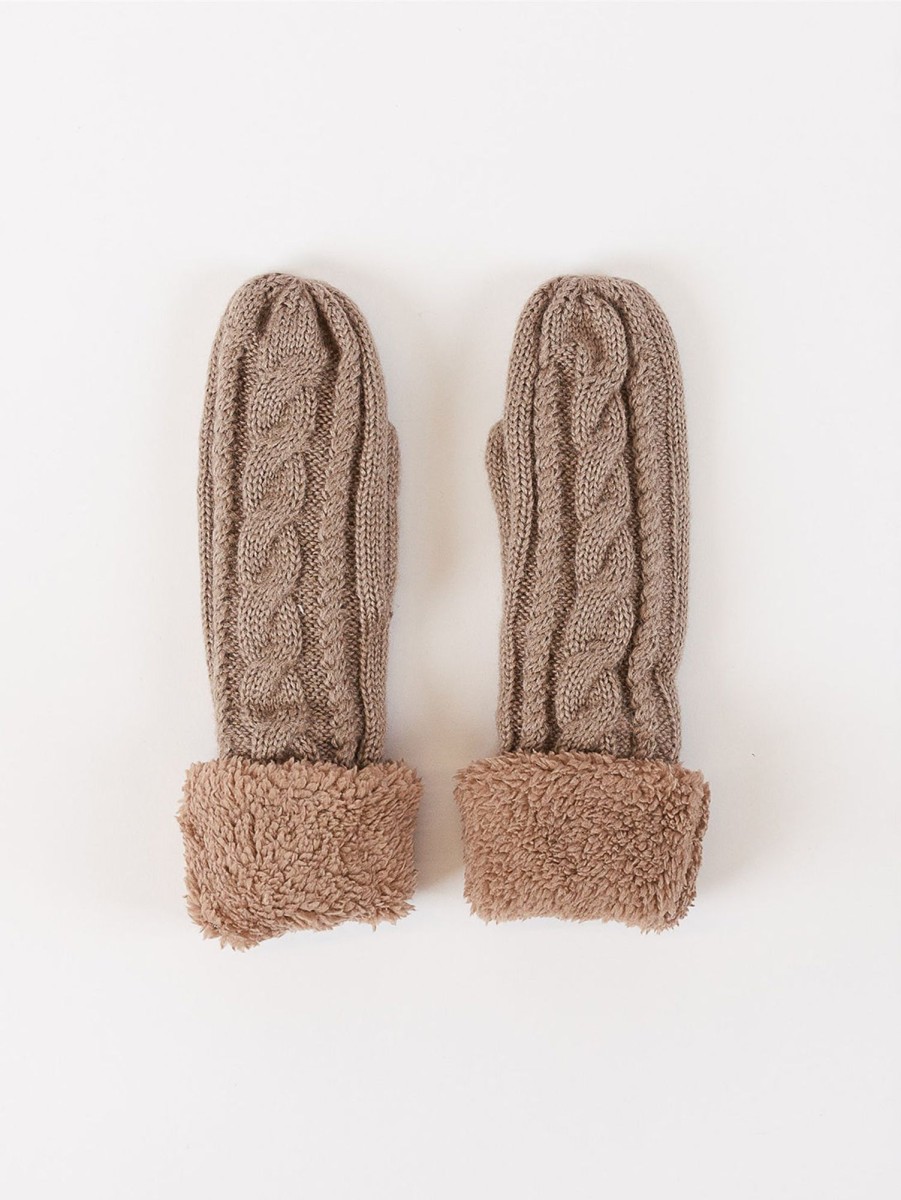 Women LYLA+LUXE Scarves & Gloves | Sherpa Lined Cable Mittens